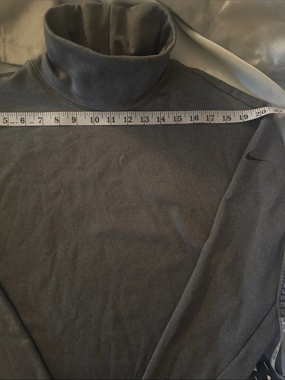 Nike Men’s Dark Charcoal Turtleneck Sweater NWOT